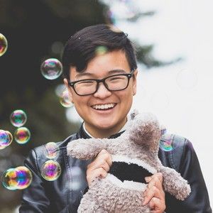 Meet your Posher, Uyen